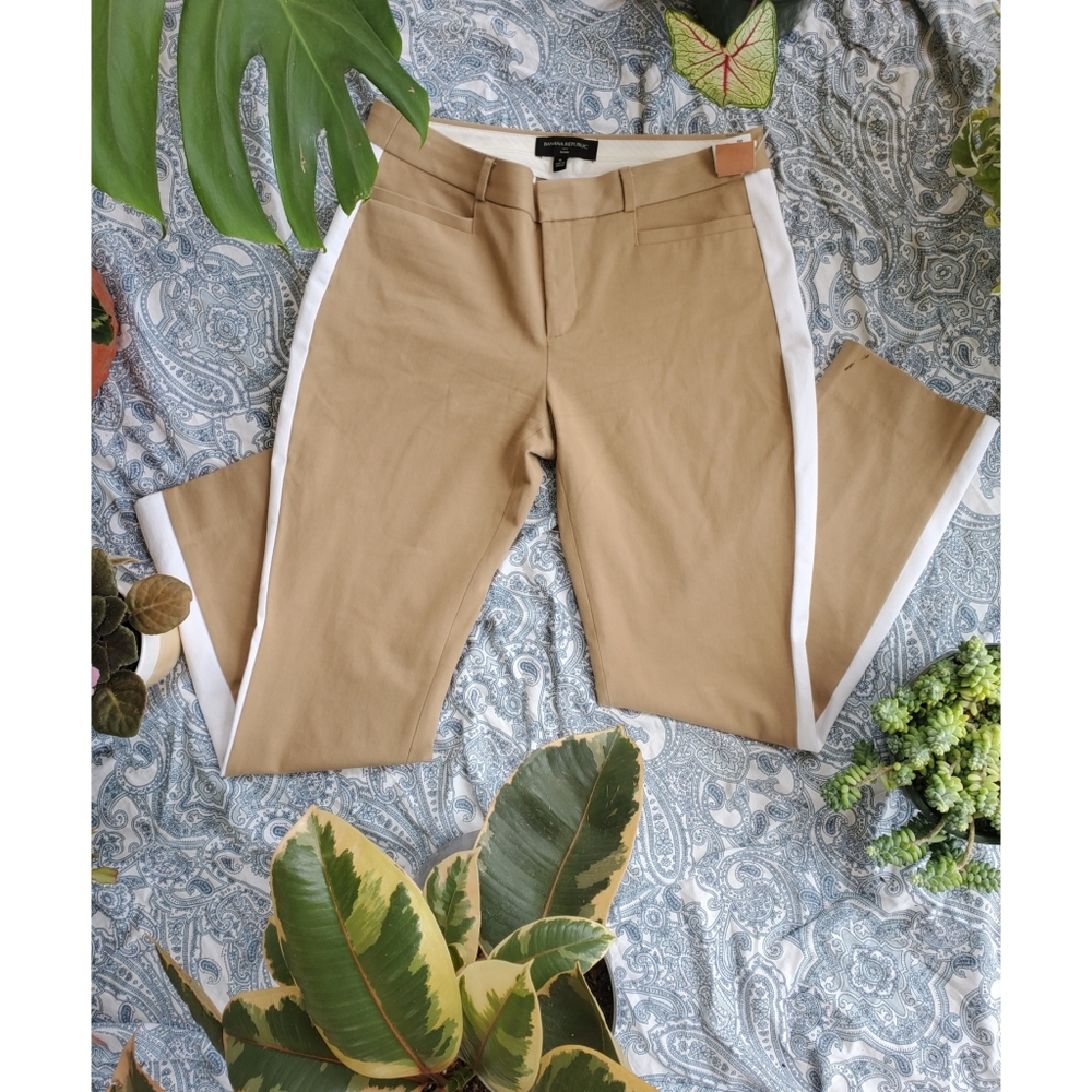 banana republic khaki pants